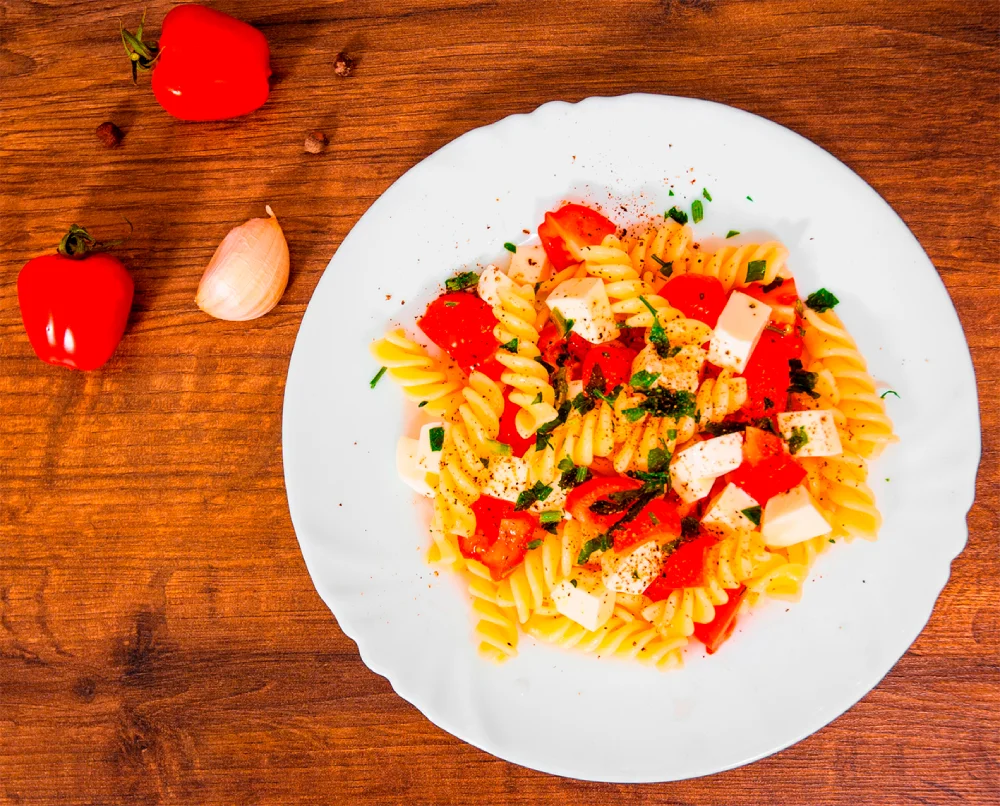 Macarrão Caprese